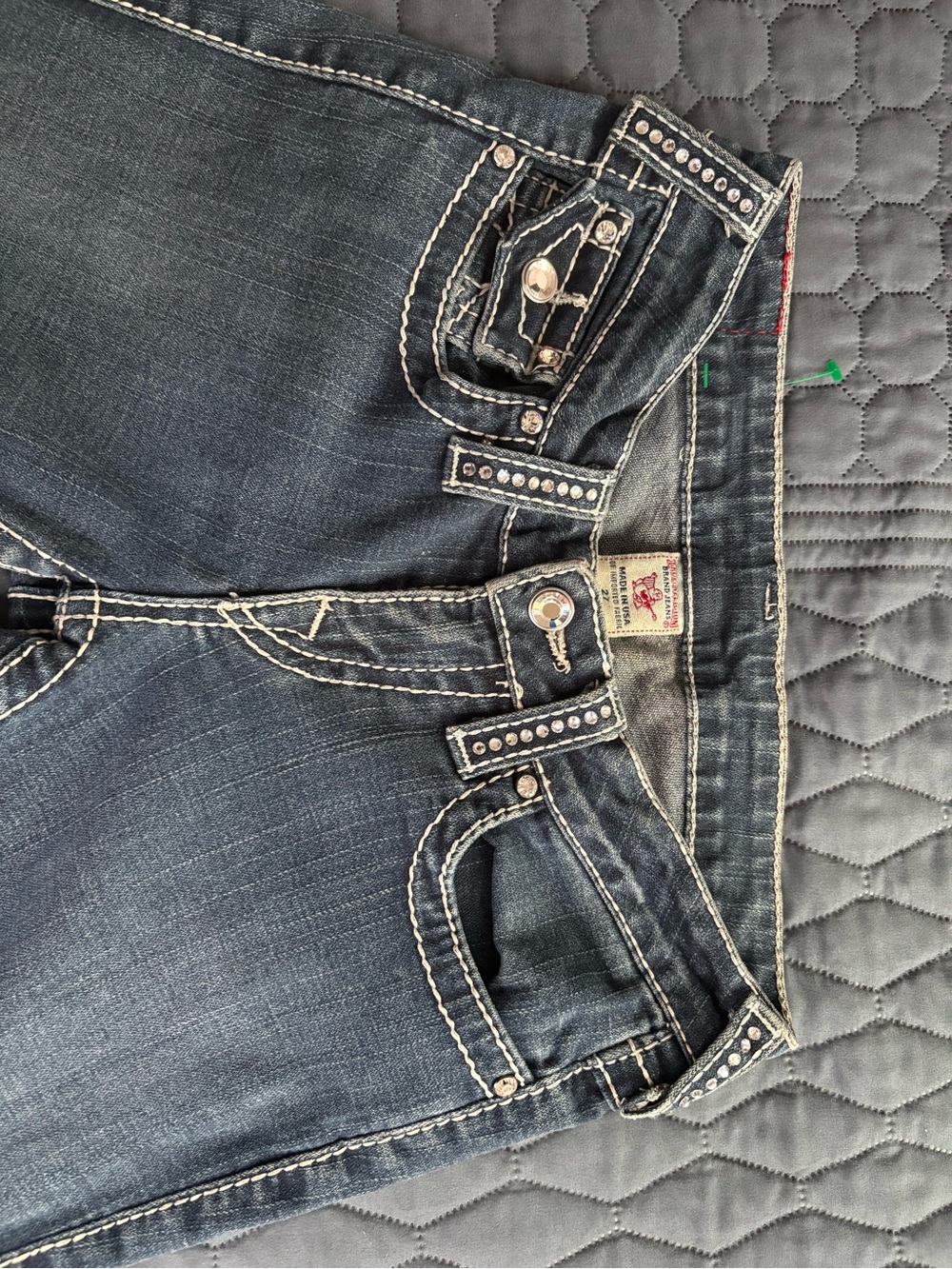 True Religion Women’s Straight Leg Dark Wash Studded Low Rise Denim Jeans 27